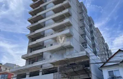 Ap com infraestrutura no bairro dores, ao lado do colégio coração de maria