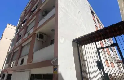 Apartamento de 3 dormitórios, sendo 1 suite, central a venda
