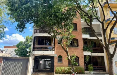 Apartamento de 2 dormitórios com vaga de garagem no centro