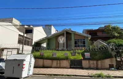 Terreno à venda na Rua Olavo Bilac, 794, Nossa Senhora de Fátima, Santa Maria
