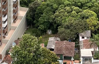 Terreno à venda na Rua Vinte e Quatro de Fevereiro, 640, Nonoai, Santa Maria