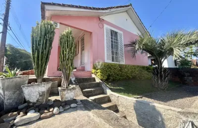 Casa com 3 quartos à venda na Rua Lauro Rodrigues, 195, Juscelino Kubitschek, Santa Maria