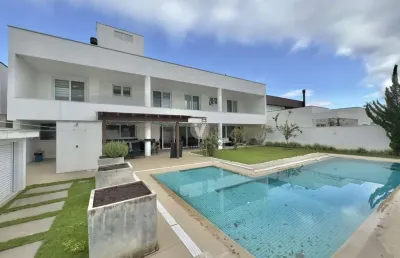 Casa de cinema em um dos melhores condomínios da cidade!