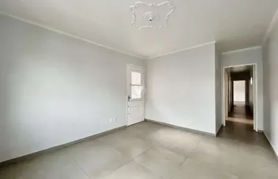 Apartamento 2 dormitórios no centro de santa maria, amplo e bem localizado