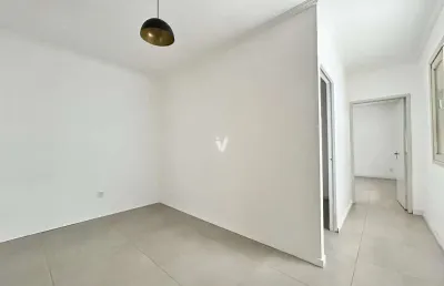 Apartamento 2 dormitórios no centro de santa maria, amplo e bem localizado