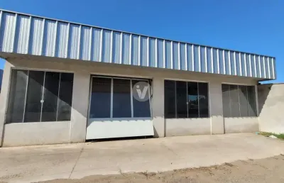 Pavilhão com frente para a br287 e casa com frente para rua vicente de oliveira