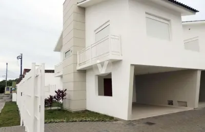Casa com 2 quartos à venda na Rua Paul Cézanne, 31, Três Vendas, Pelotas