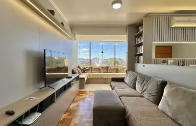 Apartamento com 3 dormitórios, suíte e vaga dupla em camobi