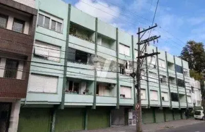 Amplo apartamento de 4 dormitórios no centro da cidade