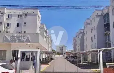 Apartamento semimobiliado de 2 dormitórios, localizado no bairro medianeira