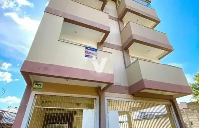 Apartamento de 01 dormitório, com sacada e churrasqueira, localizado no bairro c