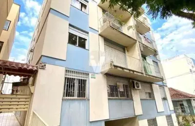 Apartamento térreo com 2 dormitórios, dependência com banheiro, localizado no ce