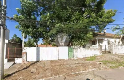 Terreno amplo, localizado à poucos minutos do centro da cidade, próximo a ufn!