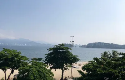 Apartamento com 4 quartos para alugar na Avenida Jornalista Alberto Francisco Torres, 509, Icaraí, Niterói