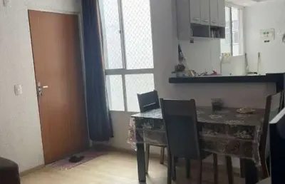 Apartamento funcional com cozinha americana, bancada em granito.