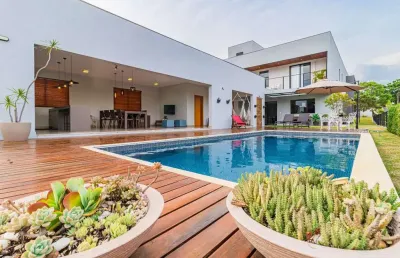 Casa espetacular em condomínio próximo à entrada de lagoa santa!!! 10 minutos dos principais pontos da cidade incluindo orla da lagoa central.