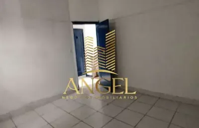 Salão comercial com imóvel residencial de 2 dormitórios