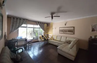 Casa com 3 quartos para alugar na Mooca, São Paulo 