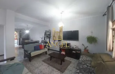 Sobrado 3 dormitórios 1 suíte  e 2 vagas - água rasa