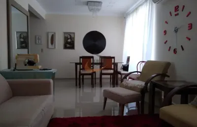 Sobrado triplex 03 dormitórios e 02 vagas de garagem - marapé - santos