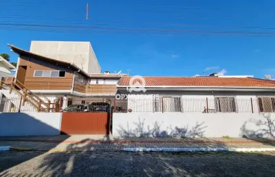Casa com 5 quartos à venda na rua professor josé duarte de melo, 325, centro, balneário piçarras, 210 m2 por r$ 1.550.000