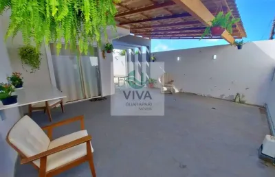 Casa composta por 2 suítes com 180m² de terreno e excelente acabamento á venda no bairro santa monica , guarapari-es - realize negócios imobiliários.