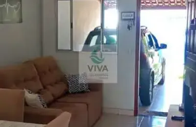 Casa composta por 2 quartos á venda no bairro kubitschek, guarapari-es - realize negócios imobiliários.