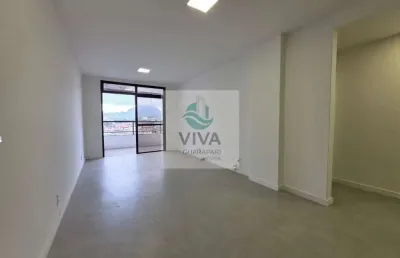 Apartamento composto por 2 suítes á venda na praia do morro, guarapari-es
