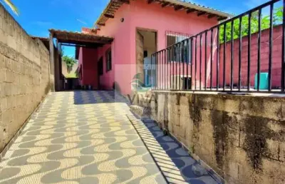 Casa linear composta por 3 quartos á venda em meaipe, guarapari-es