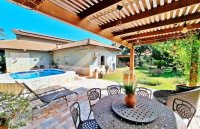 Sobrado à venda no condomínio village bandeirantes i, próximo ao pesqueiro casa grande - jardinópolis/sp.