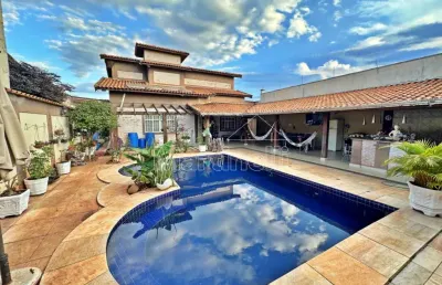 Sobrado à venda, próximo ao colégio ressurreição - ribeirão preto/sp.