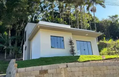 Casa com 2 dormitórios à venda no bairro centro em rodeio/sc