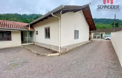 Casa com 3 dormitórios à venda no bairro centro em rodeio/sc