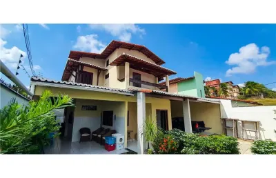Oferta!! linda casa para locação 6/4 sendo 04 suítes em capim macio