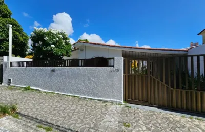 Casa 3/4 sendo 02 suítes + dependência  450m² de terreno - conj ponta negra