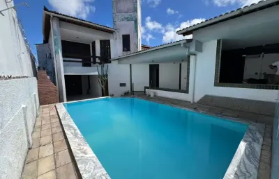 Linda casa com 5/4 sendo 4 suítes 450m² em capim macio