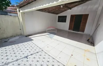 Casa em neópolis bem localizada com espaço comercial