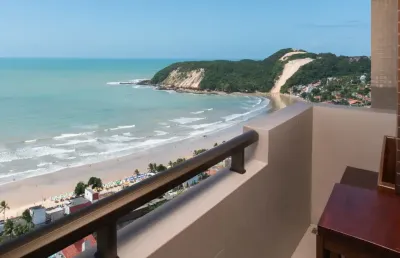 Belíssimo apartamento 2/4 suíte, mobiliado com vista mar - ponta negra