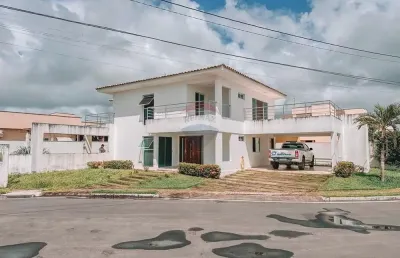 Belíssima casa 4/4 sendo 03 suítes no green club iii