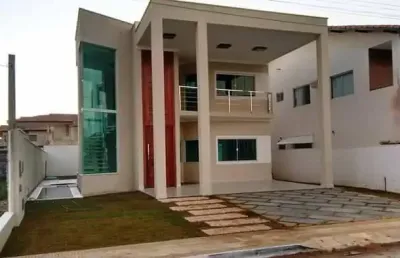 Belíssima casa 4/4 sendo 03 suítes no condomínio green club i