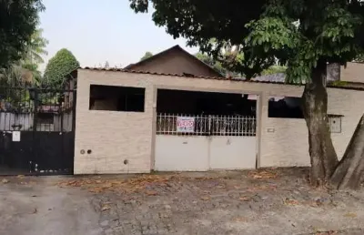 Casa com 3 quartos à venda na rua jicara, 427, campo grande, rio de janeiro por r$ 580.000