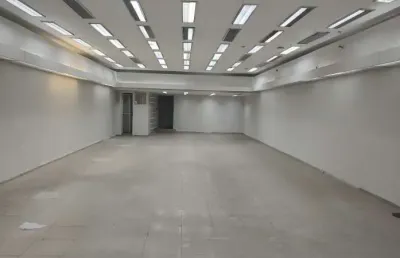 Ponto comercial com 3 salas para alugar na rua senador câmara, 61, santa cruz, rio de janeiro, 210 m2 por r$ 13.000