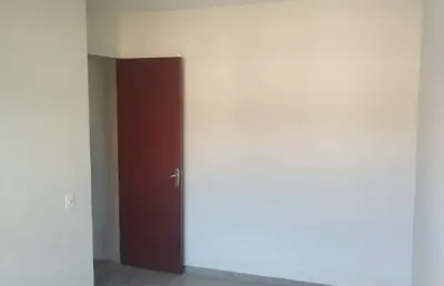 Apartamento com 2 quartos para alugar na rua joão baptista scalco, 115, campo grande, rio de janeiro, 60 m2 por r$ 700