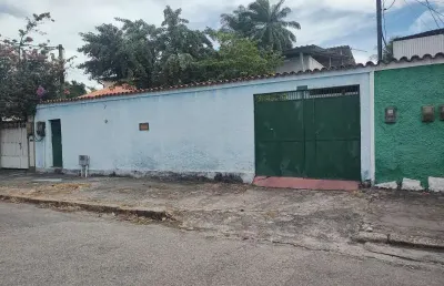 Casa com 3 quartos à venda na rua iturbides esteves, 44, campo grande, rio de janeiro por r$ 380.000