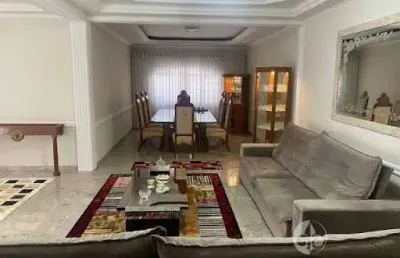 Belíssima casa de alto padrão à venda no jd. florestal em jundiaí - a/c 473 m2, paisagismo com jardim frontal (100 m²), próximo ao parque da cidade.