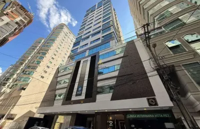 Apartamento com 3 quartos à venda na Rua 302, 134, Meia Praia, Itapema