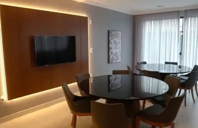 Apartamento com 4 quartos à venda na Rua 302, 134, Meia Praia, Itapema