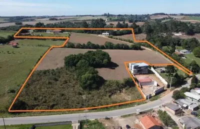 Chácara formada com duas casas e uma incrível vista panorâmica!