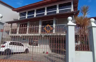 Casa alto padrão para locação em praia de cachoeira do bom jesus, florianópolis sc