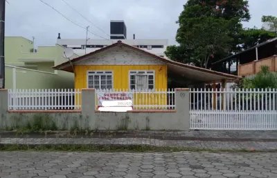 Terreno à venda no Centro, Balneário Piçarras 